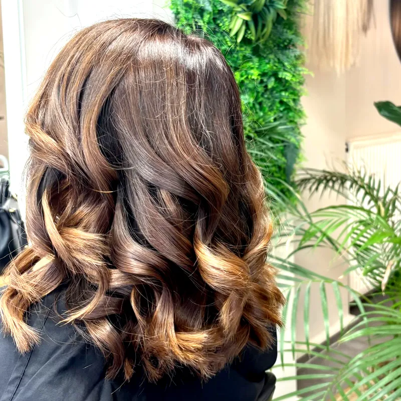Keratin-Glättung & Pflege bei Tolga Toy Hairdesign in Düsseldorf